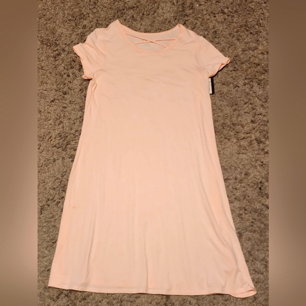 Art class girl's pink dress